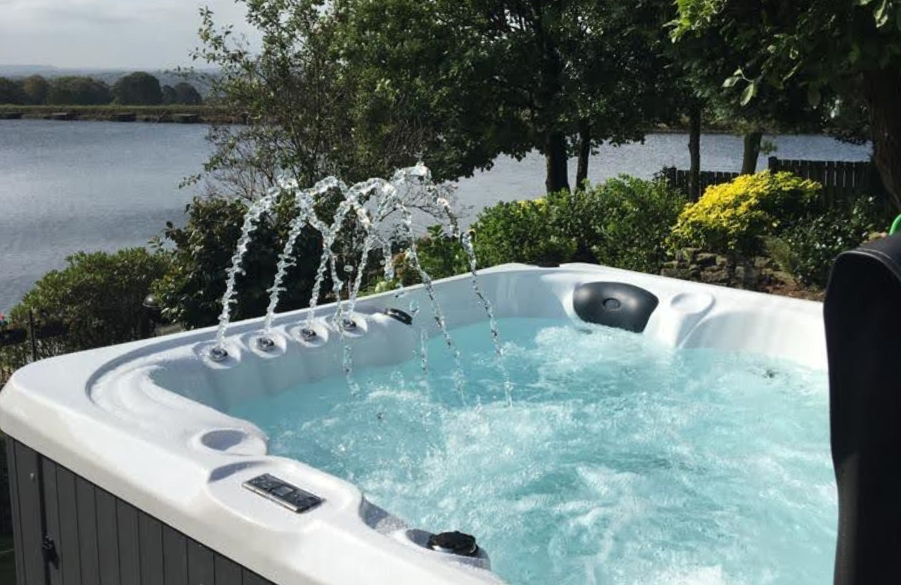 Lifestyle North River Spas