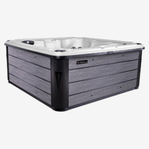 Viking Royale Three Quarter