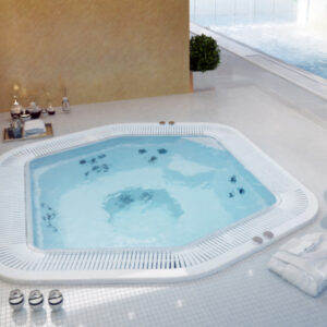 Fully Commercial - Classic with Gutter Lifestyle