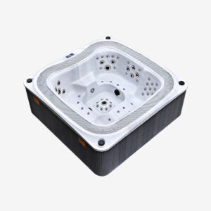 Semi-Commercial - DL Spa Overflow Three Quarter