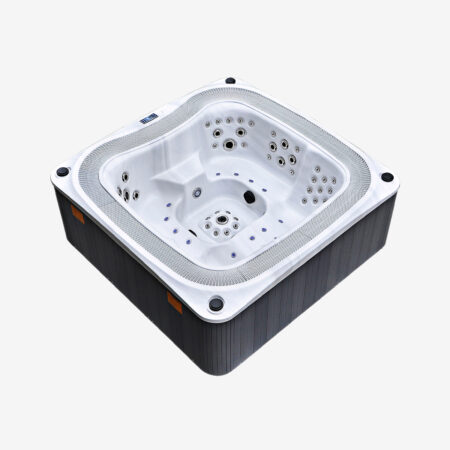 Semi-Commercial - DL Spa Overflow Three Quarter